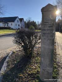 Bereits restaurierte Weges&auml;ule in Seeligstadt